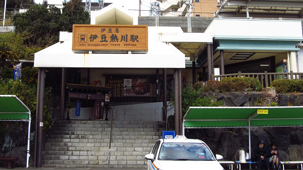 Entrance and steps to Izu-Atagawa railway station